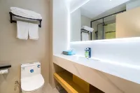 Wangyu E-Sports Hotel (Wuhu Ancient City Wanyi Second Hospital)