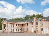 Days Inn by Wyndham Taber Hotels in Taber