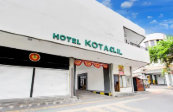 Collection O Jalan Slamet Riyadi Near Kampung Batik Kauman Formerly Hotel Grand Kota
