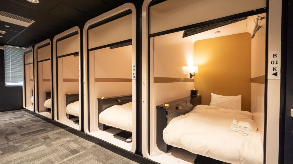 FIRST CABIN INTERNATIONAL HAWAII