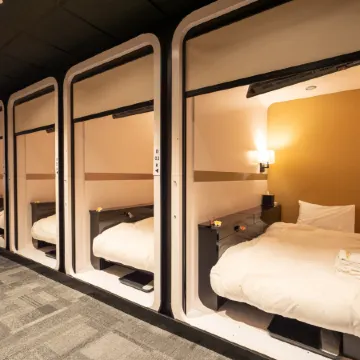 FIRST CABIN INTERNATIONAL HAWAII