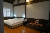Ge Nie · Cang Yang Hotel