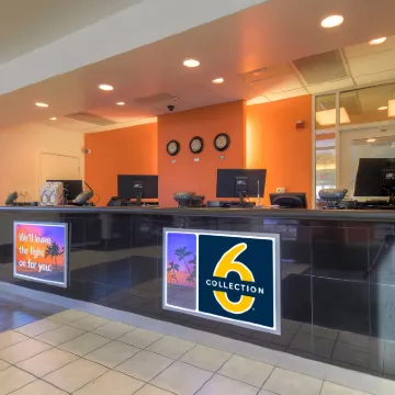 拉斯維加斯, 內華達6號套房酒店-麗陽 鄰近哈里瑞德國際機場（麥卡倫國際機場）的酒店