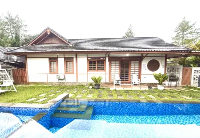 SF Homey Yokohama Hotels in Sukaresmi