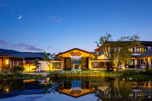Jiuzhaishan Qiuchi Hotel Hotel a Bazhong