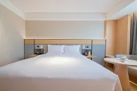 JI Hotel (Chengdu Taikoo Li 339 Tianfu Panda Tower)