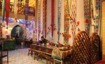 Kashgar Returning Friends International Youth Hostel(Ella's Home)