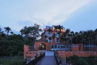 Nanxiang Shushan Homestay (Sanya Nanshan Temple Nanshan North Station Branch) Hotel a 