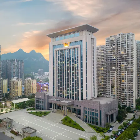 City Comfort Inn Hotel (Hechi Chengdong)