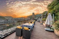 沱水謠·天青舍江景美宿（鳳凰古城沱江店） 鄰近鳳凰歷史文化博物館的酒店