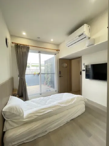 Happy 100 Hotels near Tainan Confucius Temple