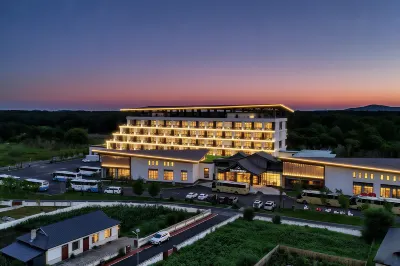 Nipple mountain village spa resort hotel Hotels near Alpine Garden