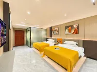 陽朔古榕菲麗利民宿（20元人民幣背景興坪古鎮）