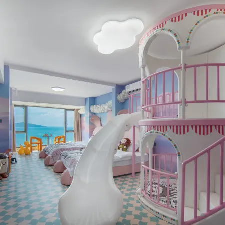 Lanshu Holiday Apartment