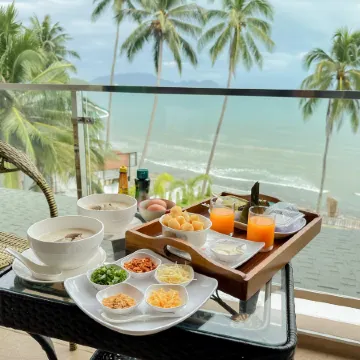2SIS'S Khanom Resotel