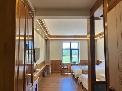 Zoige Langmu Yangqingcang Homestay Hotels near Gandansaichi Temple