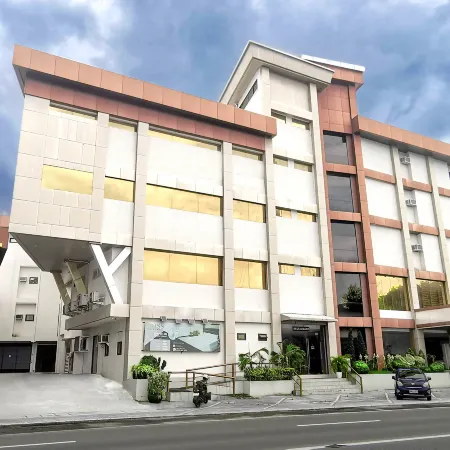 Palette Angeles, Formerly Boss Hotel
