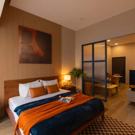 Fall-in-Love Suite - The Sun Avenue