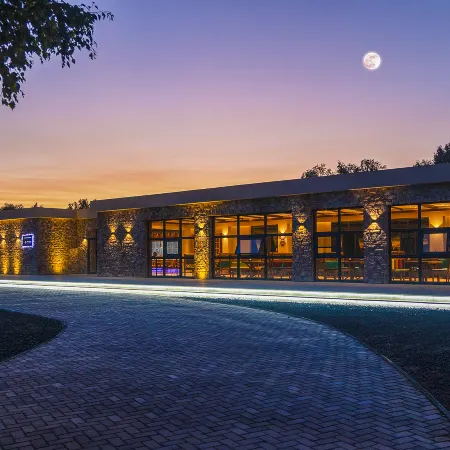 Saihanba Sun Lake Resort Hotel
