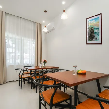 Shanmu Xishe · Gallery Art Boutique Stay (Yangshuo West Street)