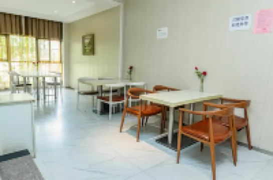 七天天連鎖飯店（廬江縣政府店）