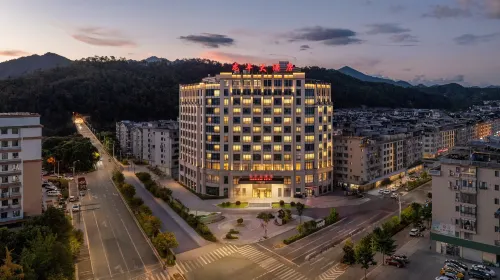 LongFeng Hotel