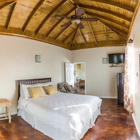 Blue Paloma Bed & Breakfast Отели в г. Лусеа