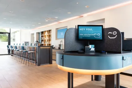 Hey Lou Hotel Friedrichshafen Отели рядом с достопримечательностью «Бодензе»