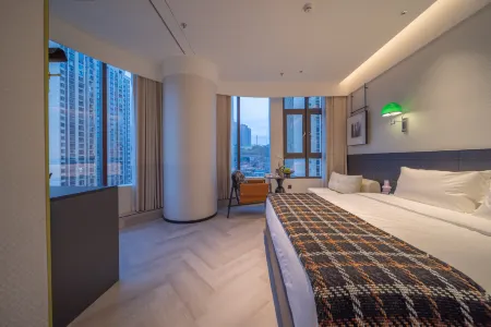 Orange Luxury Hotel (Chongqing Zhongxian Wanda Plaza Branch)
