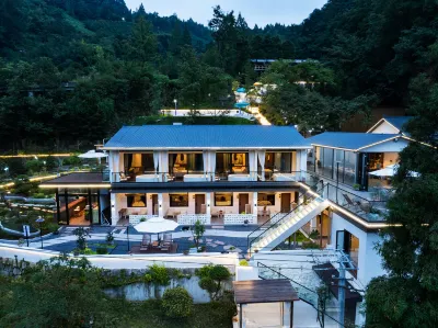 Dujiangyan Banshan · Youran Stream Homestay Hotel a Zhaogong Mountain Scenic Area