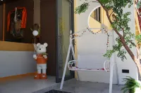 Gangyongqu Boutique Hotel (Xinlong County Middle School Branch) Hotels in Xinlong County