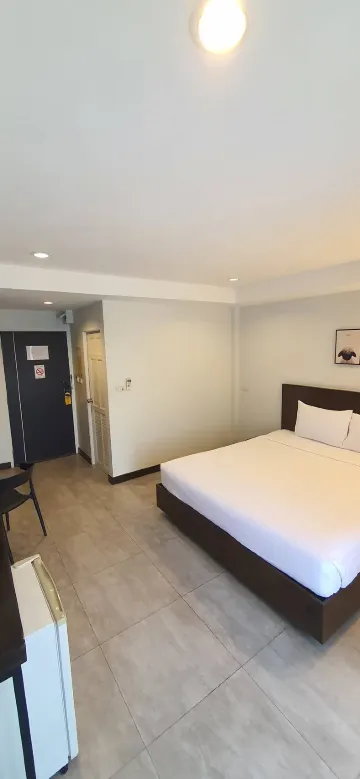 ดีลักซ์ เตียงควีนไซส์