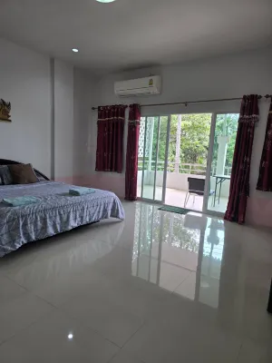 NW House - Guest houses