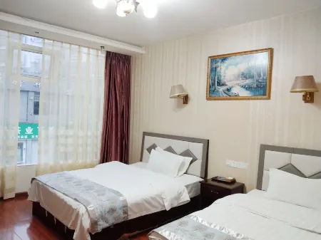 Yilong Yipin Jiangshan Digital Hotel