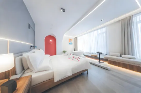 偶得ホテル（楽山張公橋飲食街） 張公橋好吃街周辺のホテル