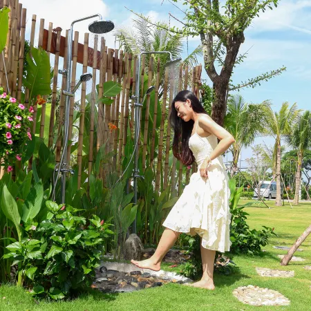 Nesta Hoian Resort & Spa Отели рядом с достопримечательностью «Куа Дай»