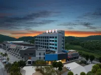 Aegean Hotel (Chongzuo International Passenger Terminal) Hotels near Shi Jing Lin Scenic Spot