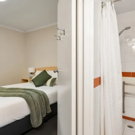Elphin Serviced Apartments