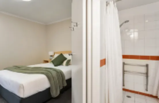 Elphin Serviced Apartments