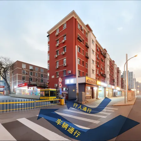 PiaoHome chain hotel (Beijing Guomao Donghua trade store) Отели рядом с достопримечательностью «Станция метро Dawanglu»