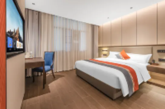 Kelly Hotel (Daozhou Commercial Pedestrian Street)