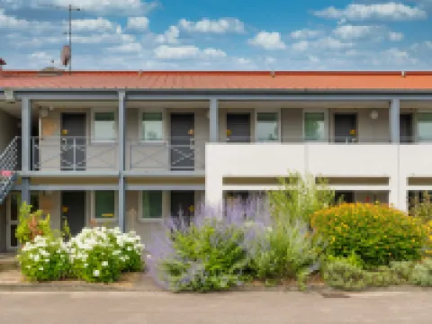 特魯瓦巴爾伯雷民宿酒店 奧布省酒店