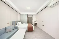 Quanzhou Dingding Homestay (Strait Sports Center)