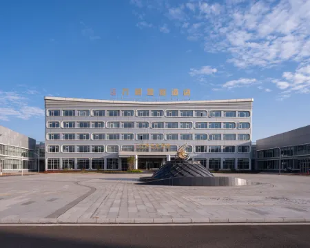 万峰金庭ホテル 羅平 羅平のホテル