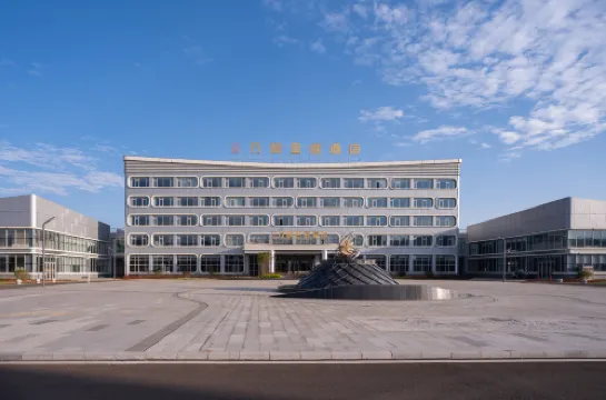 万峰金庭ホテル 羅平