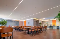 Yaduo Hotel (Wenming Road Binhe Qingcheng Branch)