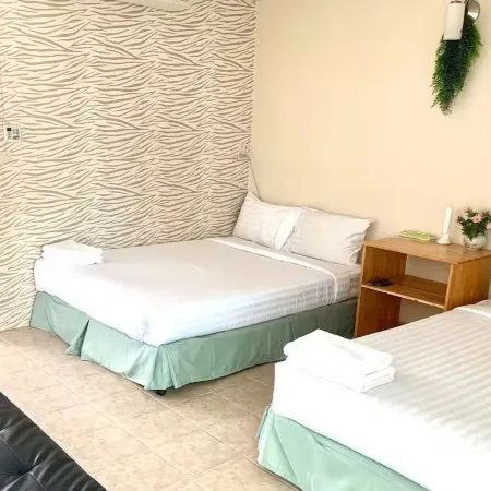 Marshal Resort
