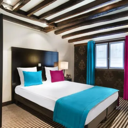 Hotel Pax Opera