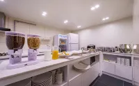 HOTEL CENTUM