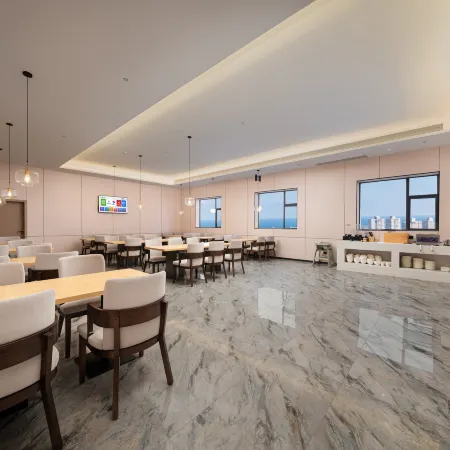 Urban Garden Smart Hotel (Beihai Old Street Beibu Gulf Plaza)